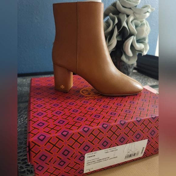 Original Tory Burch Leather Booties size 8